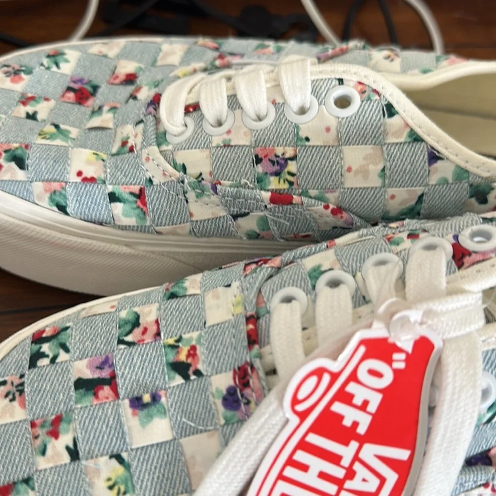 #30S NEW WITH TAGS VANS WOVEN FLORAL MULTI STACKFORM SNEAKERS - Picture 5 of 11
